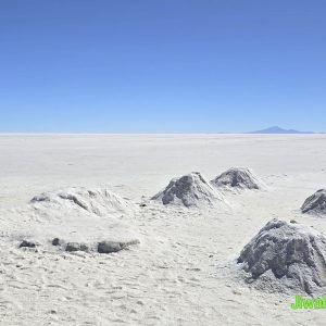 Uyuni Salt Flats from La Paz (3)